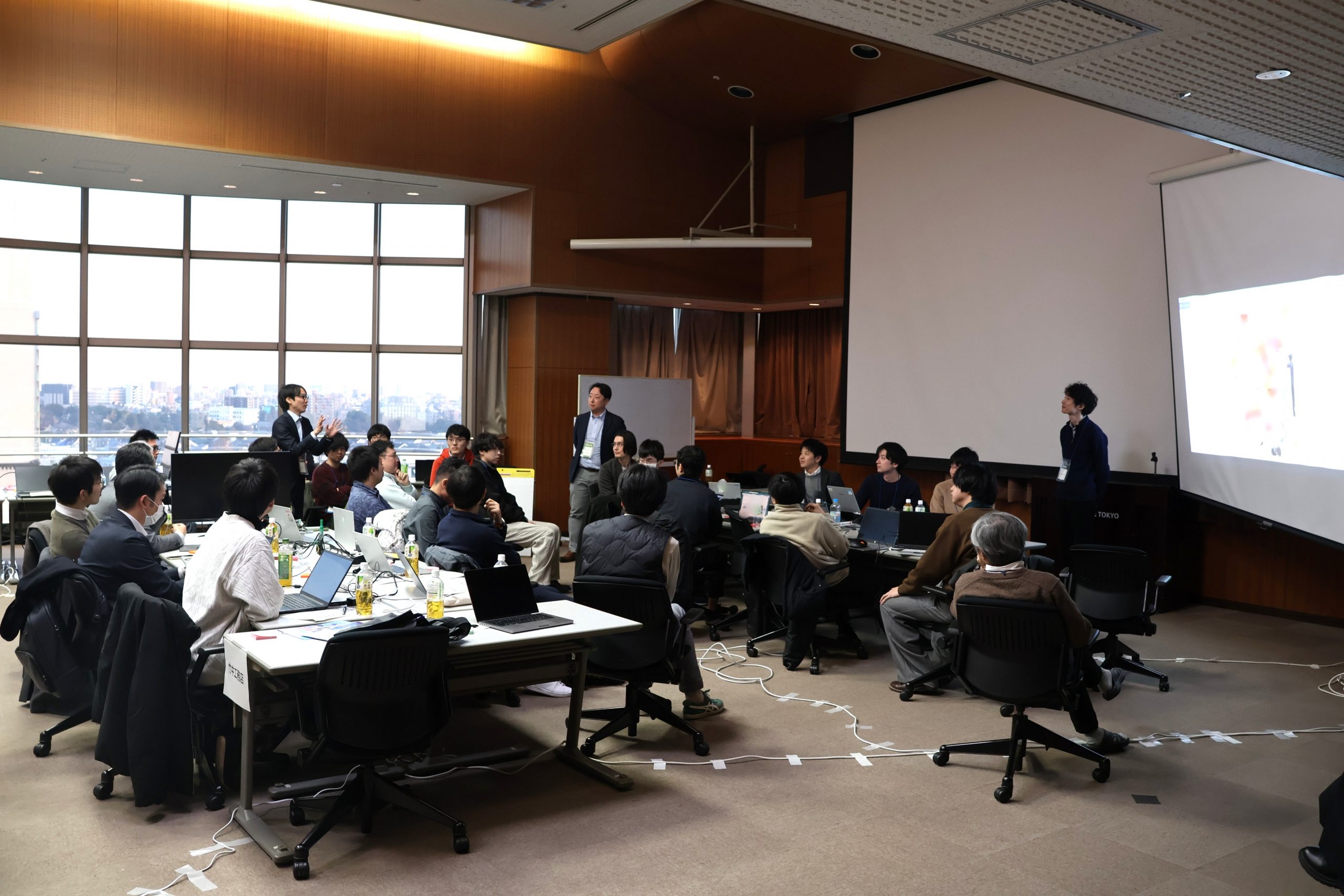 「データサイエンス・AI共創グループワーク」を実施しました